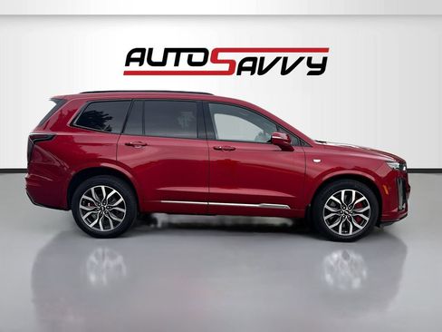 Used 2024 Cadillac XT6 Sport w/ Technology Package AWD/4WD image 8