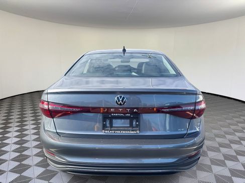 New 2026 Volkswagen Jetta SE image 3