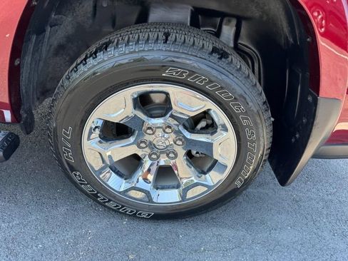 Used 2025 RAM 1500 Big Horn AWD/4WD image 6