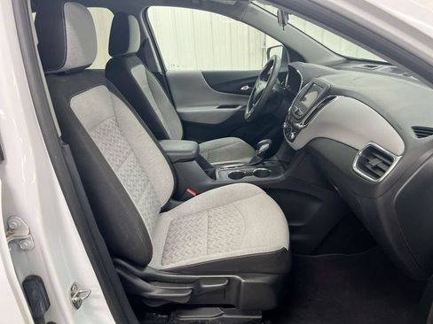 Used 2022 Chevrolet Equinox LS w/ LS Convenience Package FWD image 21