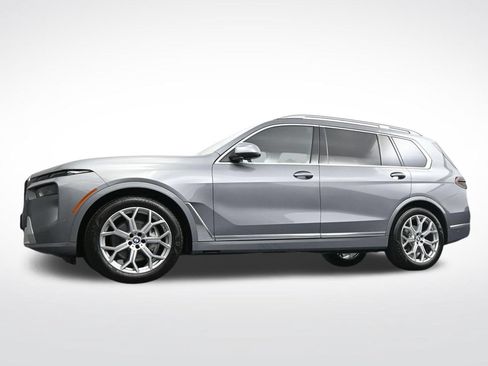 Used 2023 BMW X7 xDrive40i w/ Parking Assistance Package AWD/4WD image 38