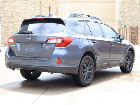 Used 2016 Subaru Outback 3.6R Limited AWD/4WD image 5
