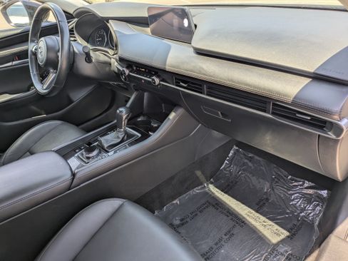 Used 2024 MAZDA MAZDA3 s FWD image 12