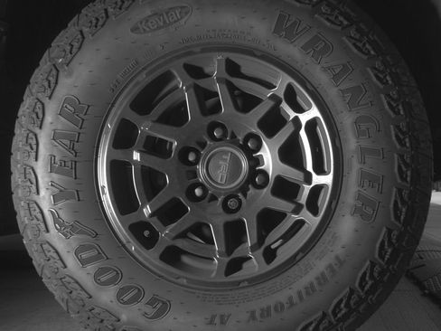Used 2022 Toyota Tacoma TRD Pro AWD/4WD image 11