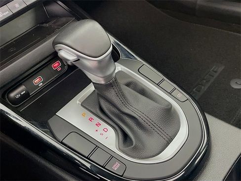 Used 2024 Kia Forte GT-Line w/ GT-Line Premium Package image 18