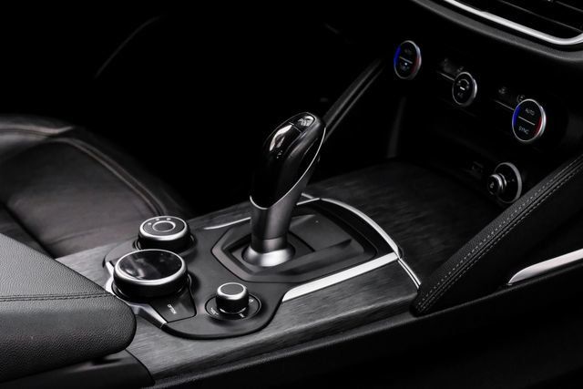 Used 2019 Alfa Romeo Stelvio w/ Nero Edizione RWD image 28