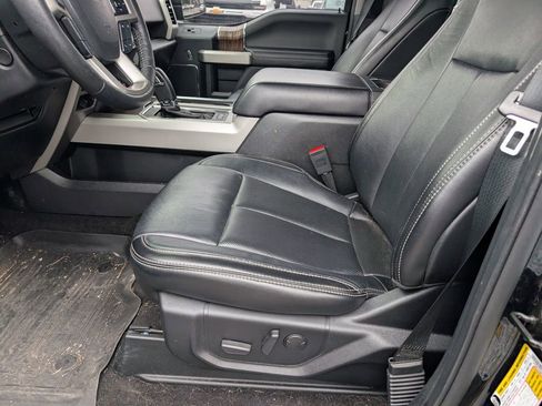 Used 2019 Ford F150 Lariat w/ Equipment Group 502A Luxury image 9