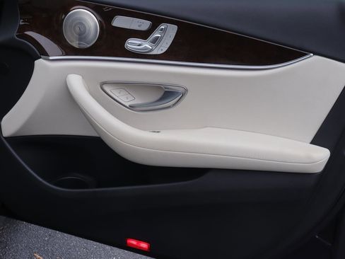 Used 2022 Mercedes-Benz E 350 E 350 image 15