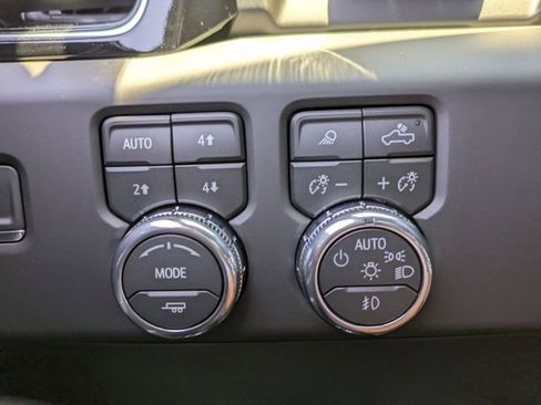 Used 2026 GMC Sierra 1500 Denali AWD/4WD image 28