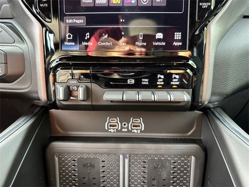 New 2025 RAM 2500 Laramie image 19