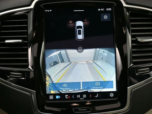 Used 2023 Volvo XC90 T8 Plus w/ Protection Package Premier image 23