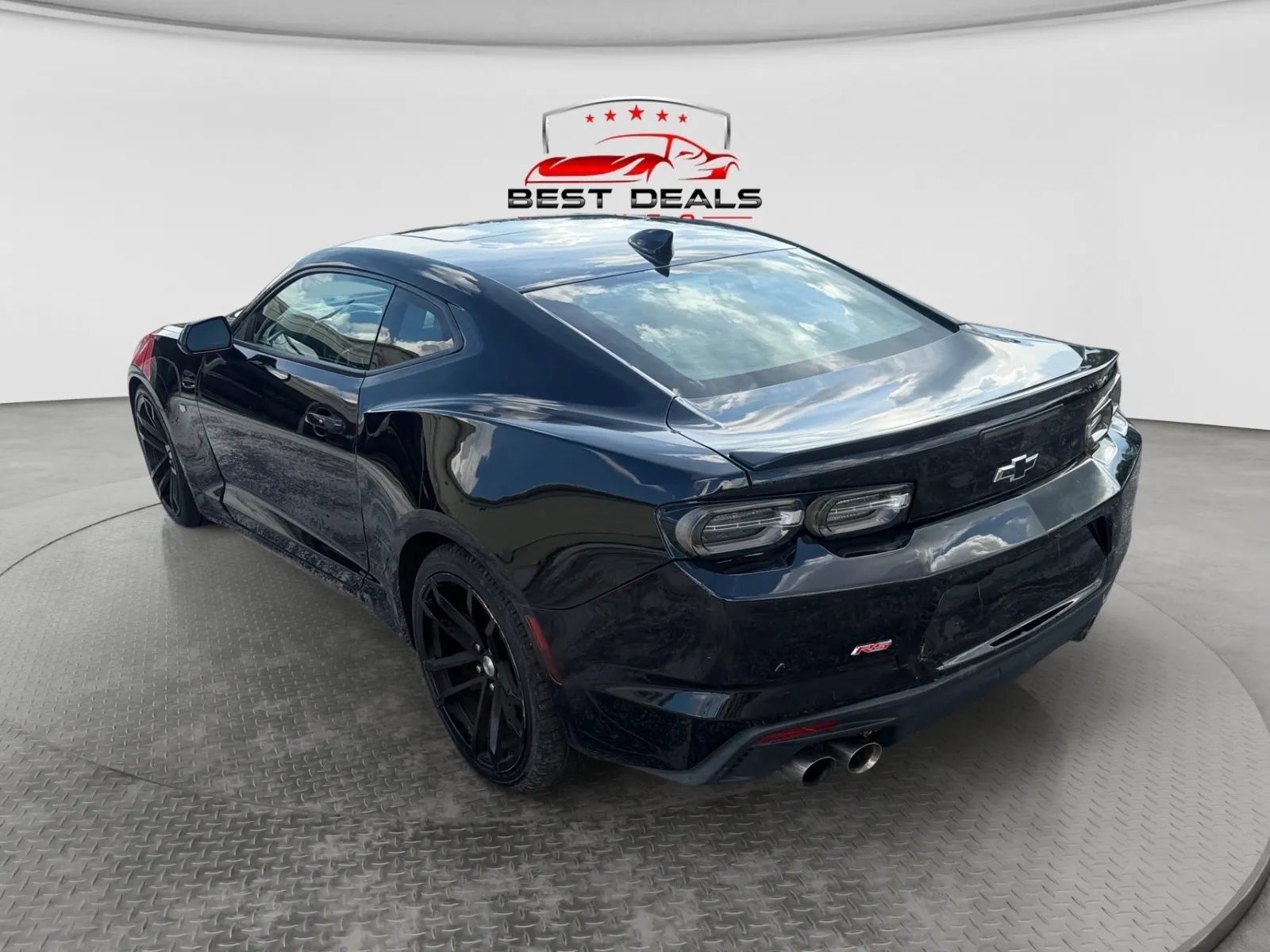 Used 2019 Chevrolet Camaro LT w/ RS Package RWD image 3