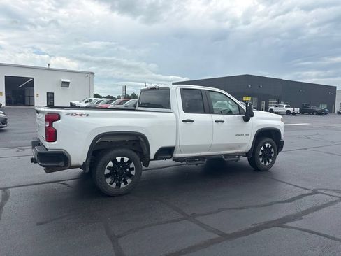 Used 2020 Chevrolet Silverado 2500 Custom w/ Custom Value Package AWD/4WD image 10
