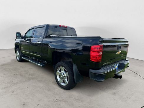 Used 2016 Chevrolet Silverado 2500 LTZ w/ Duramax Plus Package image 4