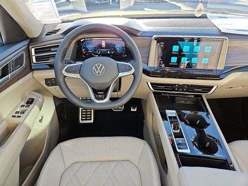 New 2026 Volkswagen Atlas SEL Premium R-Line image 9