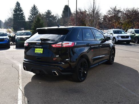 Used 2021 Ford Edge ST w/ Equipment Group 401A image 6