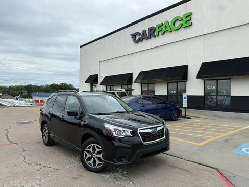Used 2020 Subaru Forester Premium AWD/4WD image 1