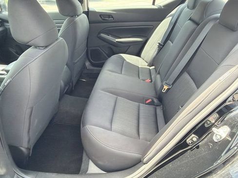 Used 2024 Nissan Altima 2.5 SV FWD image 25
