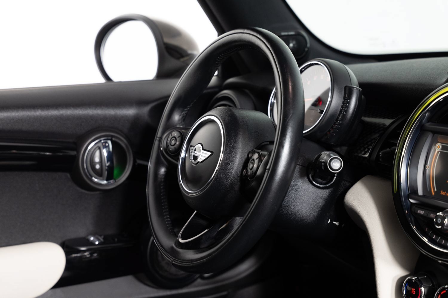 Used 2017 MINI Cooper S FWD image 19