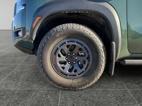 Used 2025 Nissan Frontier PRO-4X w/ Tow Package image 14