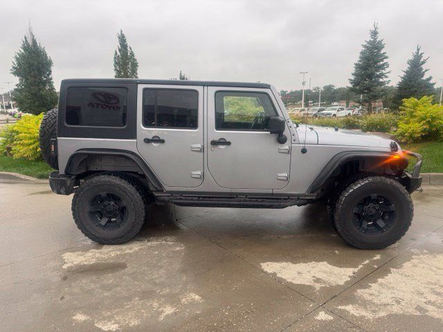 Used 2013 Jeep Wrangler Unlimited Sport AWD/4WD image 2