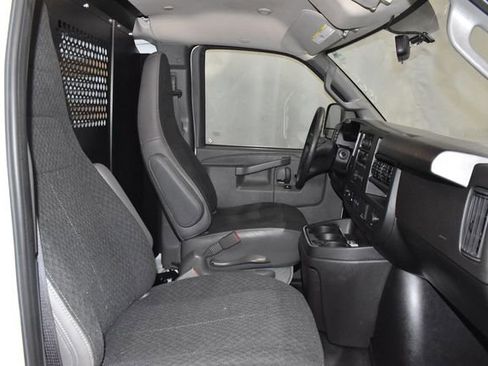 Used 2024 GMC Savana 2500 w/ Driver Convenience Package image 29