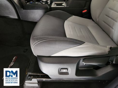 Used 2024 Toyota Tacoma TRD Off-Road image 33