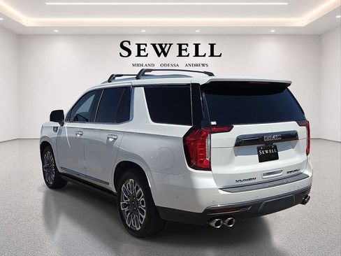 Used 2023 GMC Yukon Denali Ultimate AWD/4WD image 3