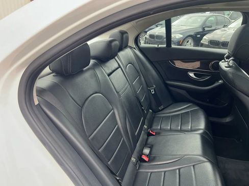 Used 2016 Mercedes-Benz C 300 4MATIC Sedan image 32