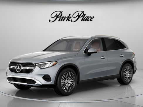 Certified 2026 Mercedes-Benz GLC 300 image 1