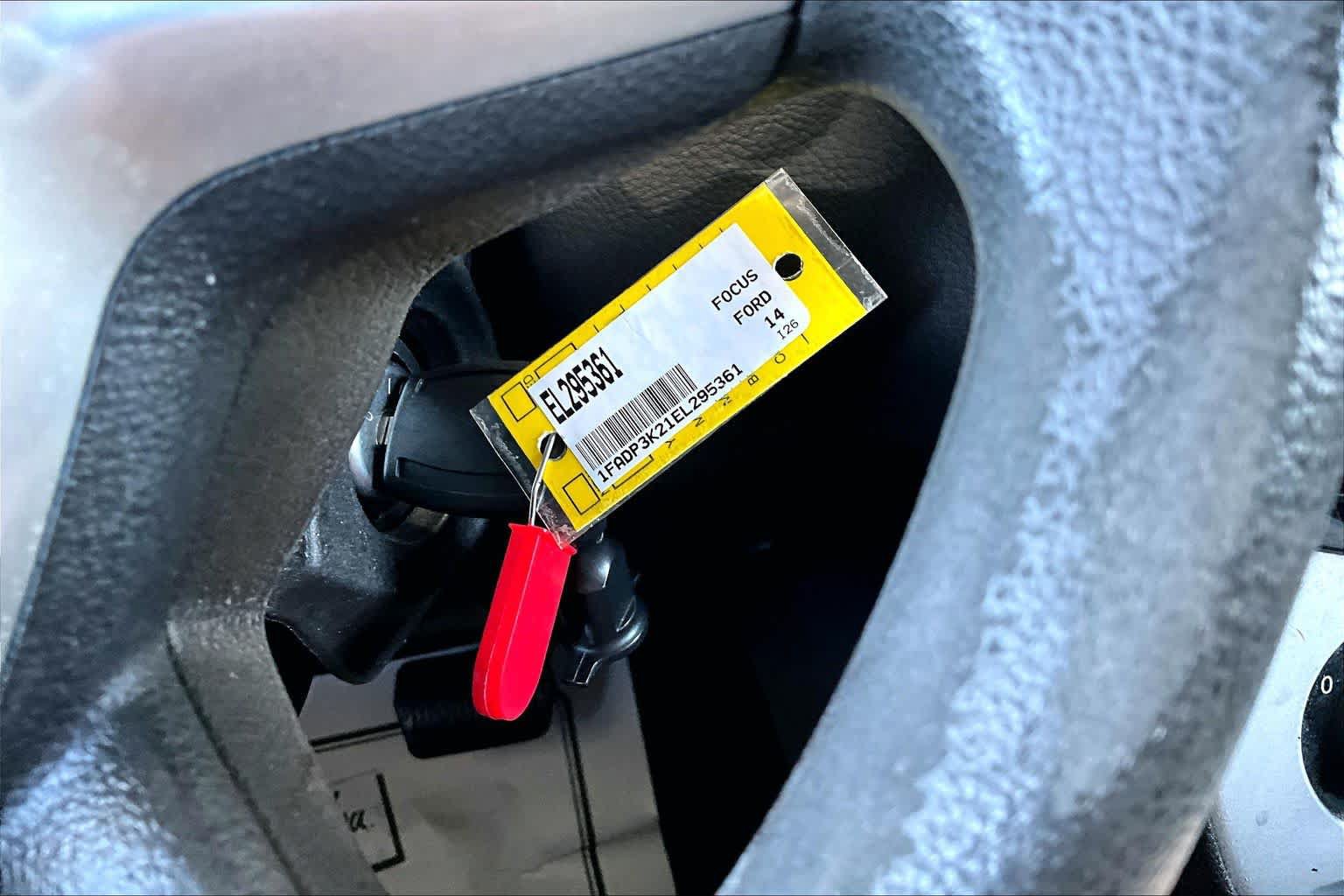 Used 2014 Ford Focus SE FWD image 13