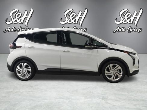 Used 2023 Chevrolet Bolt LT w/ Driver Confidence Package FWD image 18