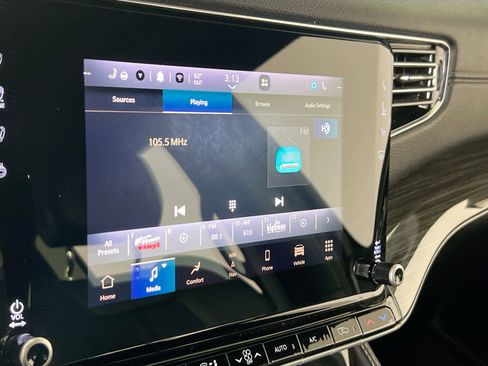 Used 2022 Jeep Wagoneer Series II AWD/4WD image 15