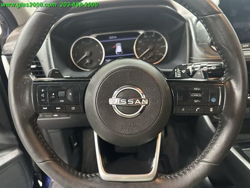 Used 2023 Nissan Rogue SV w/ SV Premium Package AWD/4WD image 4