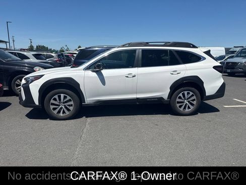 Used 2024 Subaru Outback Premium AWD/4WD image 2