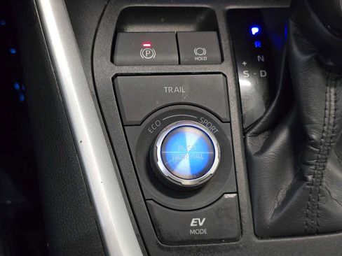 Certified 2023 Toyota RAV4 XSE AWD/4WD image 16
