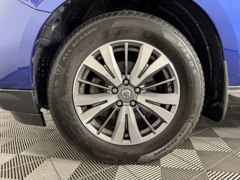 Used 2020 Nissan Pathfinder S FWD image 43