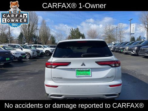 Used 2023 Mitsubishi Outlander SE image 4