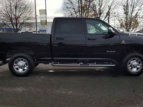 Used 2022 RAM 2500 Big Horn image 9