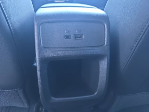 Used 2024 Chevrolet Trax LT w/ LT Convenience Package image 15