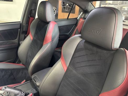 Used 2019 Subaru WRX STI AWD/4WD image 33
