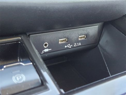 Used 2022 Subaru Outback Limited w/ Popular Package #2 image 22