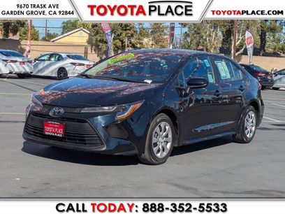Used 2025 Toyota Corolla LE