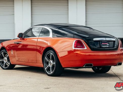 Used 2015 Rolls-Royce Wraith RWD image 54