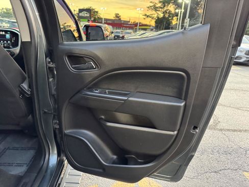 Used 2015 Chevrolet Colorado LT w/ LT Convenience Package AWD/4WD image 36
