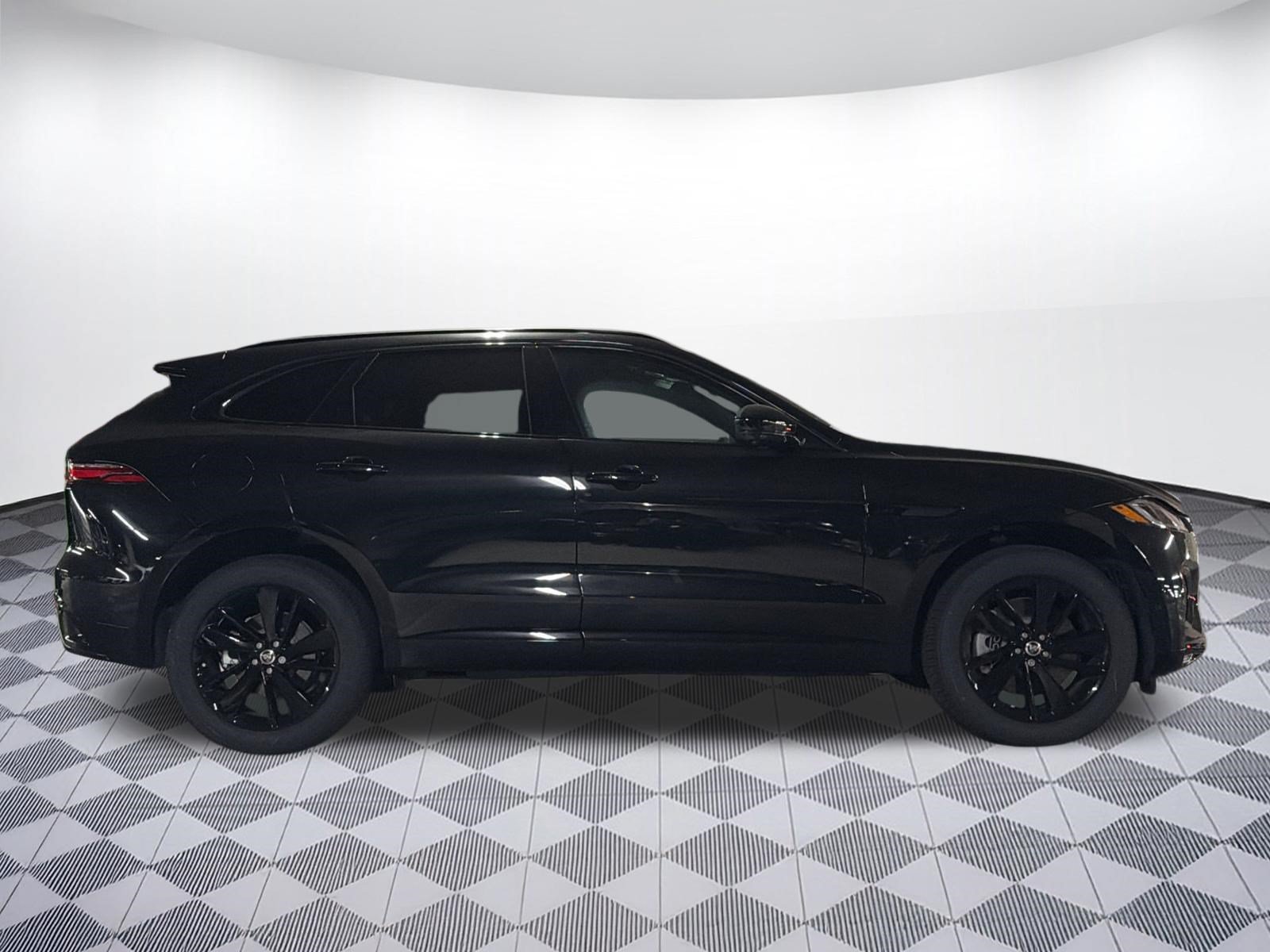 New 2026 Jaguar F-PACE R-Dynamic S AWD/4WD image 8