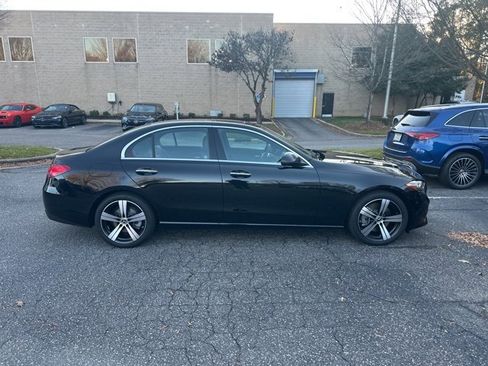 Used 2025 Mercedes-Benz C 300 Sedan image 4