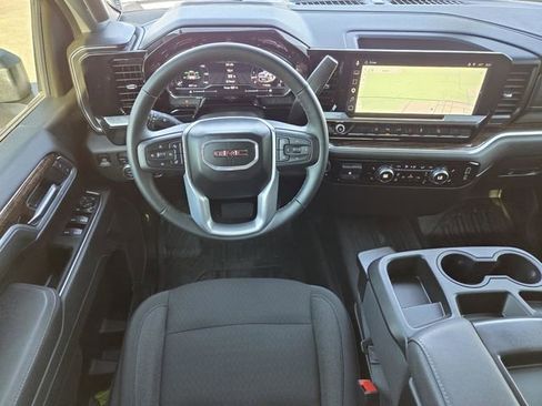 Used 2025 GMC Sierra 2500 SLE w/ SLE Value Package; AWD/4WD image 14