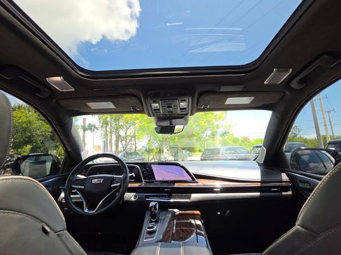 Used 2021 Cadillac Escalade Sport Platinum RWD image 27