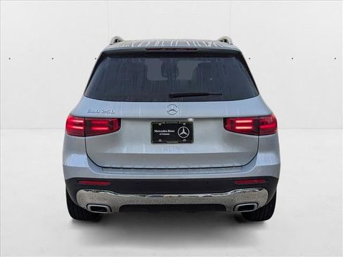New 2026 Mercedes-Benz GLB 250 image 8